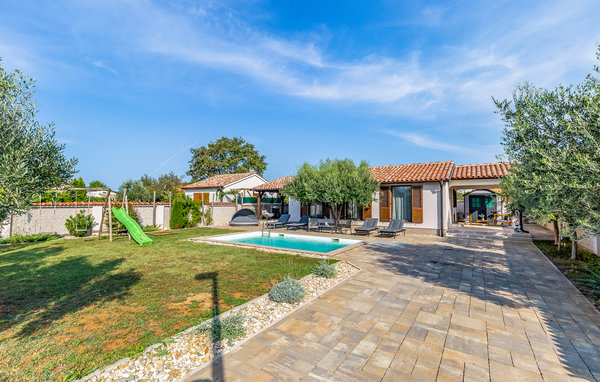 Feriehus - Pula , Kroatia - CIR601 105