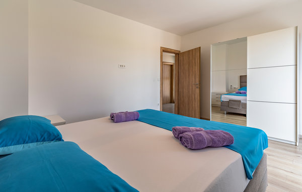 Vakantiehuis - Pula - Sisan , Kroatië - CIR655 601