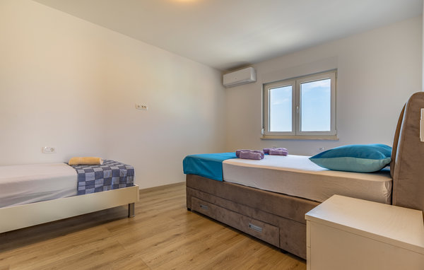 Vakantiehuis - Pula - Sisan , Kroatië - CIR655 602