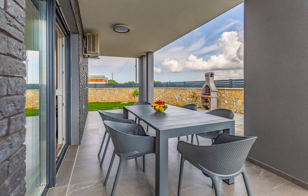 Vakantiehuis - Pula - Sisan , Kroatië - CIR655 102