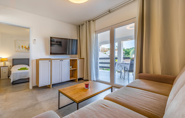 Vakantiehuis - Pula-Vinkuran , Kroatië - CIR688 3