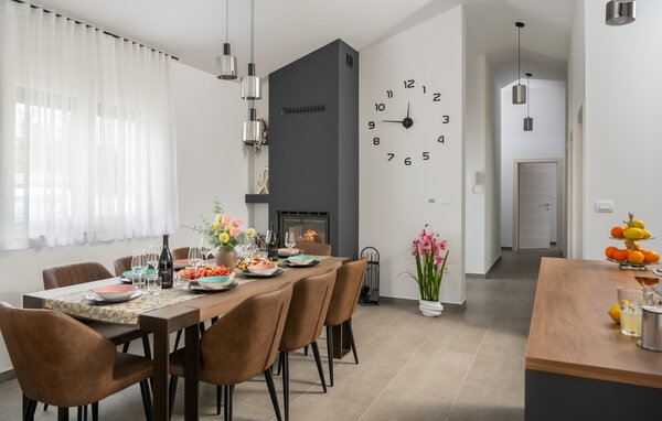 Ferienhaus - Pula - Radeki Polje , Kroatien - CIR697 401