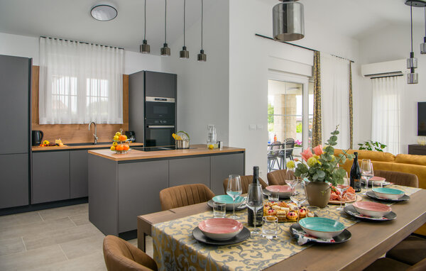 Ferienhaus - Pula - Radeki Polje , Kroatien - CIR697 7