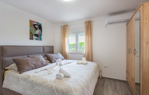 Ferienhaus - Pula , Kroatien - CIR701 601