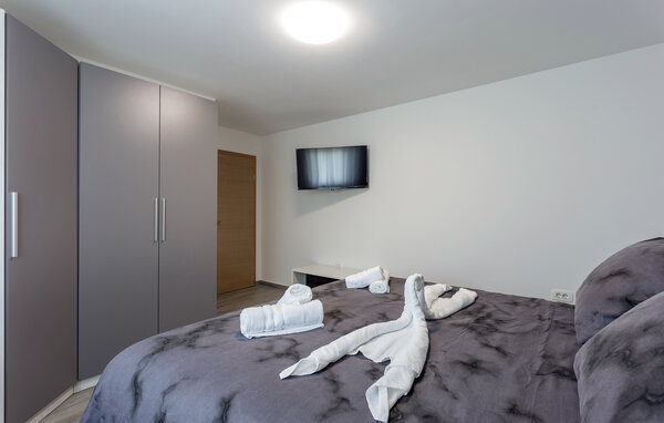 Ferienhaus - Pula , Kroatien - CIR701 603