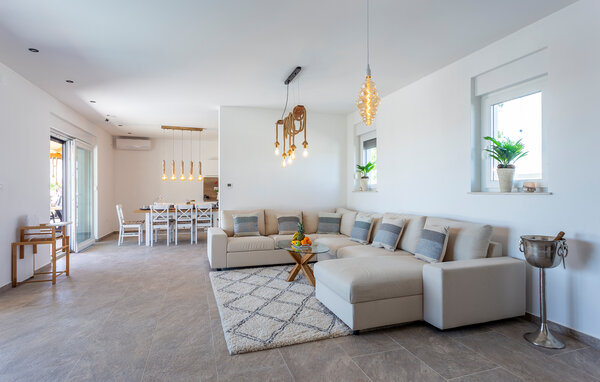 Feriehus - Pula - Radeki polje , Kroatia - CIR702 5