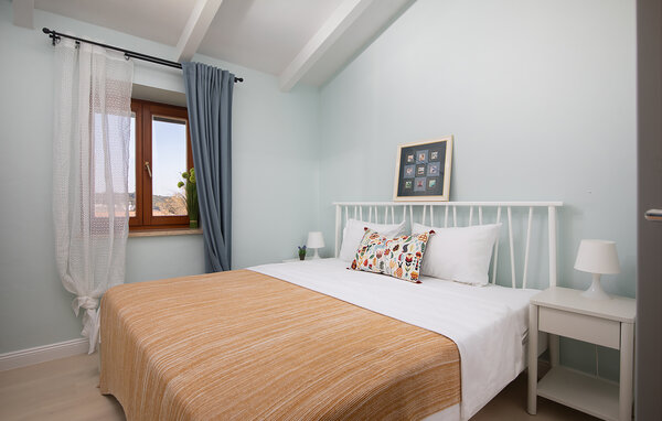Holiday Home - Pula , Croatia - CIR727 601