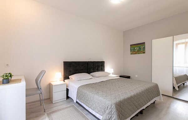 Holiday Home - Pula , Croatia - CIR727 604