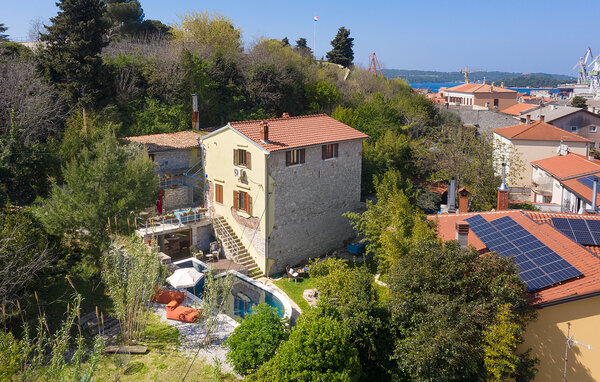 Holiday Home - Pula , Croatia - CIR727 81