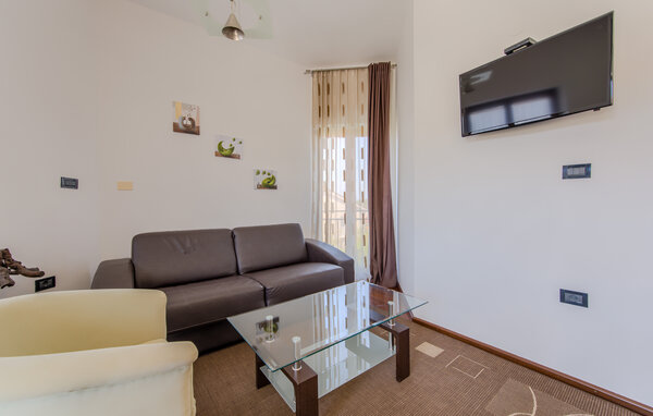 Apartment - Pula-Stinjan , Croatia - CIR732 301