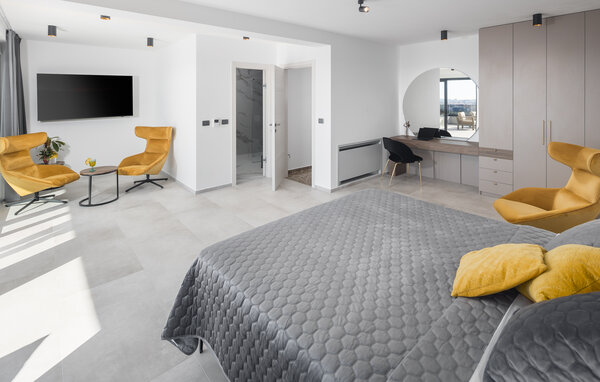 Ferienhaus - Pula , Kroatien - CIR736 602