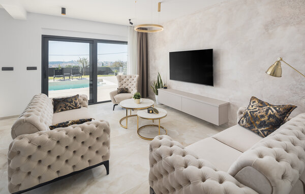 Ferienhaus - Pula , Kroatien - CIR736 301