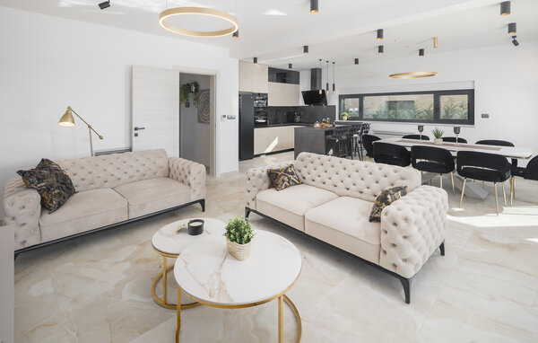 Ferienhaus - Pula , Kroatien - CIR736 302