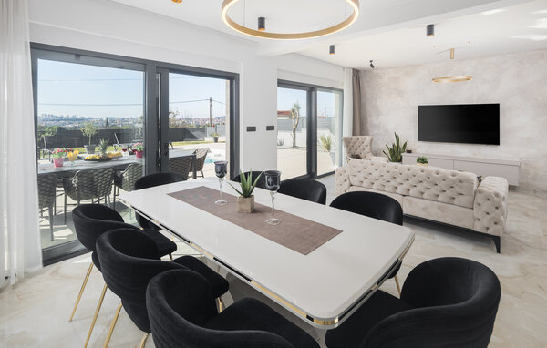 Ferienhaus - Pula , Kroatien - CIR736 303
