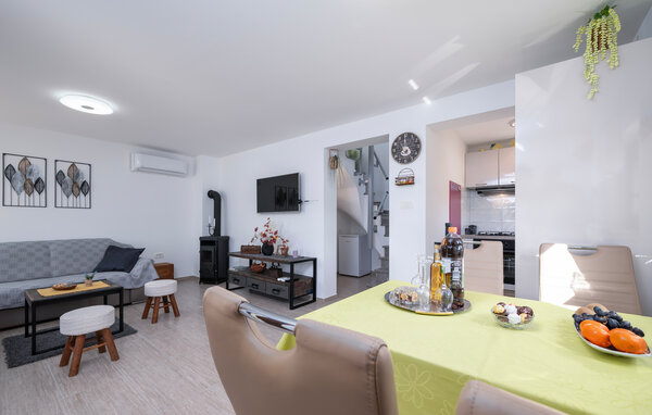 Holiday Home - Pula , Croatia - CIR744 302