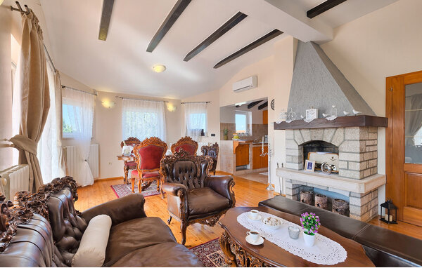 Apartment - Pula-Stinjan , Croatia - CIR752 3