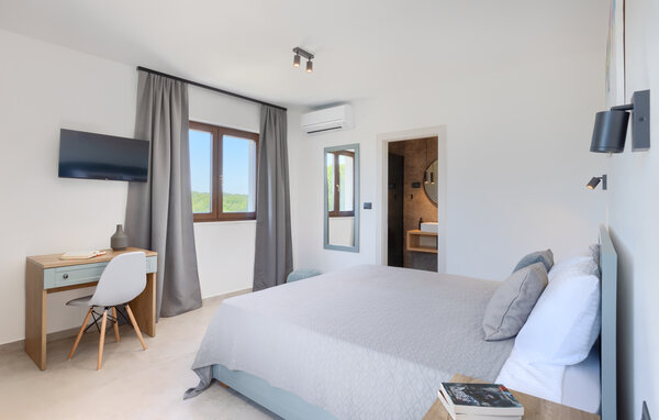 Holiday Home - Pula - Valtura , Croatia - CIR756 606