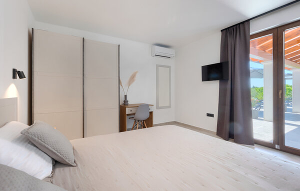 Holiday Home - Pula - Valtura , Croatia - CIR756 7