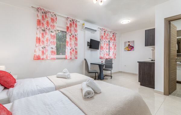 Semesterlägenhet - Pula , Kroatien - CIR779 3