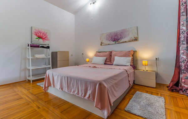 Holiday Home - Pula - Vintijan , Croatia - CIR787 602