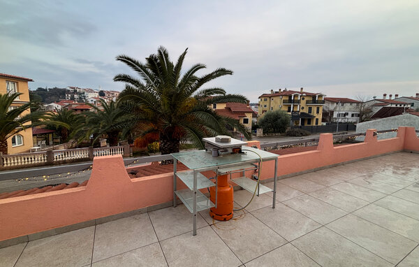 Semesterlägenhet - Pula-Pjescana Uvala , Kroatien - CIR798 103