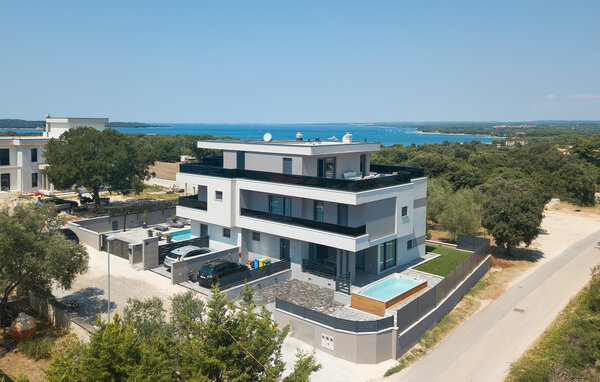 Feriehus - Pula - Stinjan , Kroatia - CIR803 2