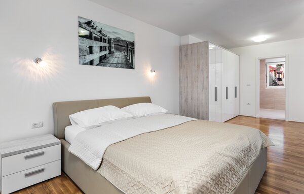 Feriehus - Pula , Kroatia - CIR805 601