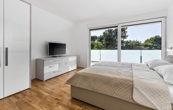 Feriehus - Pula , Kroatia - CIR805 603