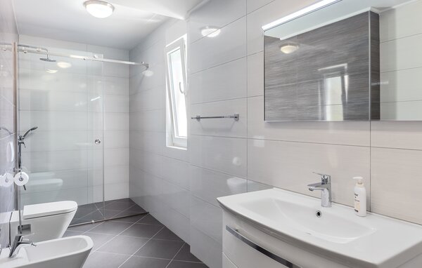 Feriehus - Pula , Kroatia - CIR805 605