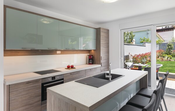 Feriehus - Pula , Kroatia - CIR805 401