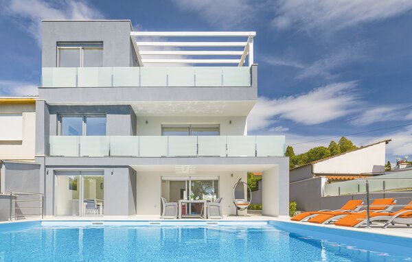 Feriehus - Pula , Kroatia - CIR805 83