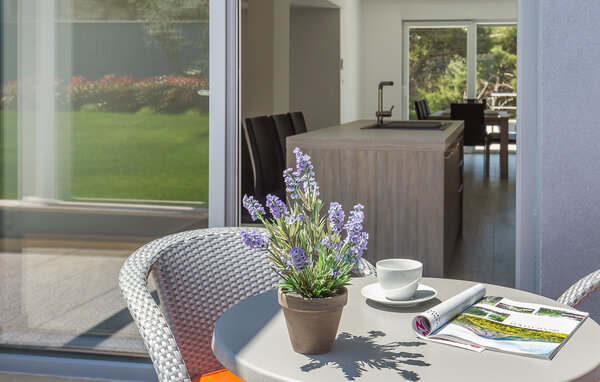 Feriehus - Pula , Kroatia - CIR805 90