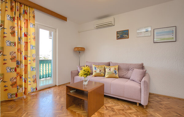 Apartment - Pula - Pjescana Uvala , Croatia - CIR809 303