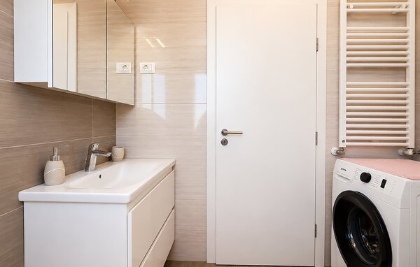 Holiday Home - Pula , Croatia - CIR824 703