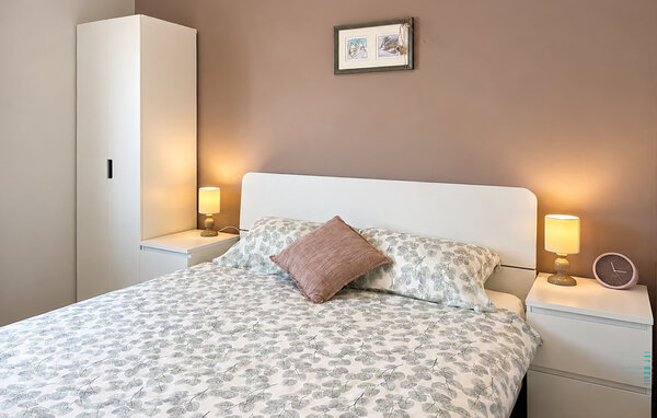 Holiday Home - Pula , Croatia - CIR824 604