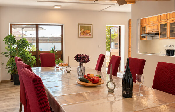Holiday Home - Pula , Croatia - CIR824 404