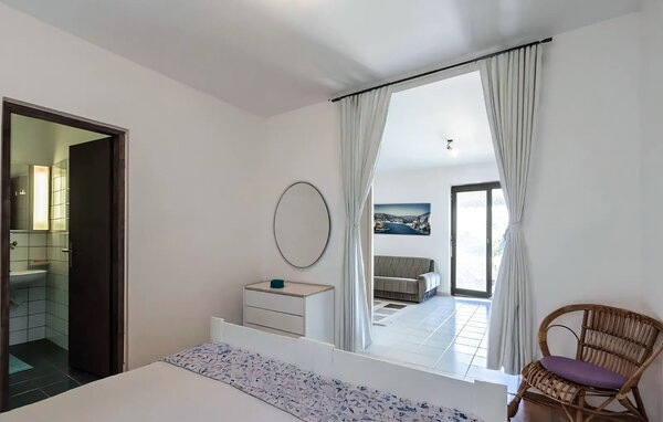 Apartment - Pula - Pjescana Uvala , Croatia - CIR828 602