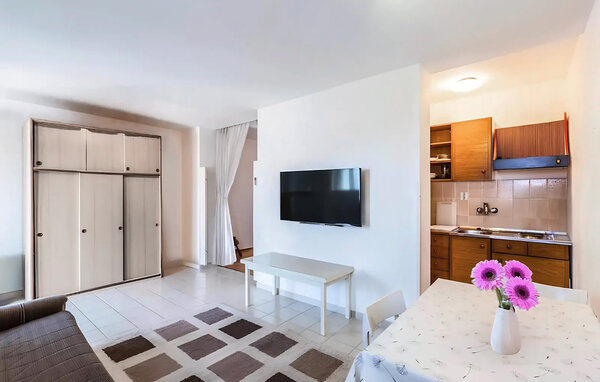 Apartment - Pula - Pjescana Uvala , Croatia - CIR828 4