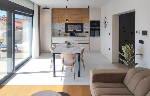 Semesterhus - Pula , Kroatien - CIR830 301