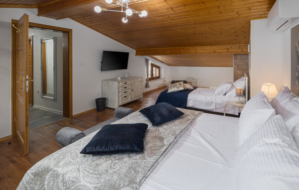 Holiday Home - Motovun-Rakotule , Croatia - CIS202 605