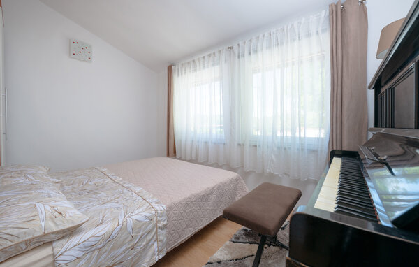 Holiday Home - Vodnjan-Matelici , Croatia - CIS232 602