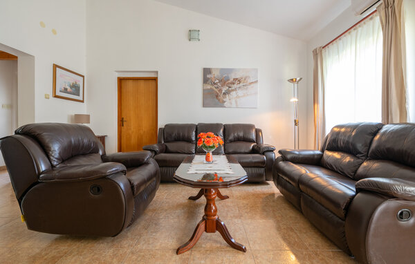 Holiday Home - Vodnjan-Matelici , Croatia - CIS232 301