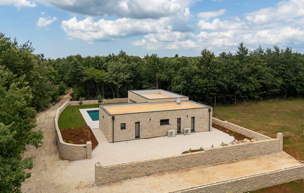 Holiday Home - Vodnjan-Klarici , Croatia - CIS323 81