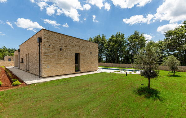 Holiday Home - Vodnjan-Klarici , Croatia - CIS323 83