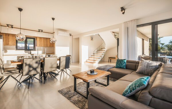 Holiday Home - Porec-Kastelir , Croatia - CIS367 301