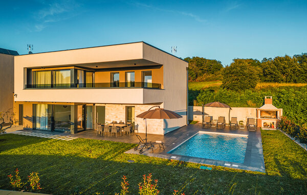 Holiday Home - Porec-Kastelir , Croatia - CIS367 1