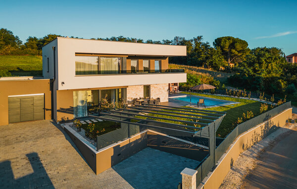 Holiday Home - Porec-Kastelir , Croatia - CIS367 82