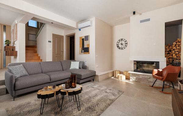 Holiday Home - Viznjan - Vizinada , Croatia - CIS383 303