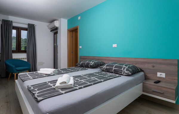 Vakantiehuis - Pula , Kroatië - CIS385 601