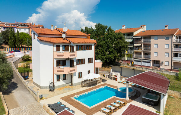 Vakantiehuis - Pula , Kroatië - CIS385 82